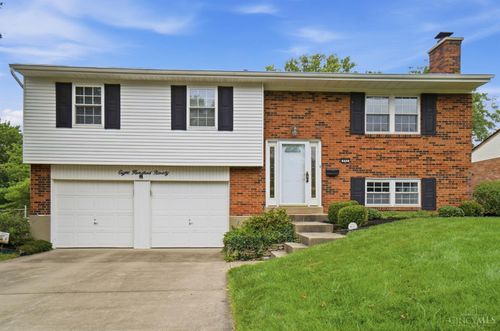 890 Summerfield Ln, Cincinnati, OH, 45240-1246 | Card Image