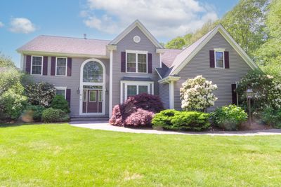 6 Harvest Glen, House other with 6 bedrooms, 4 bathrooms and null parking in East Lyme CT | Image 1