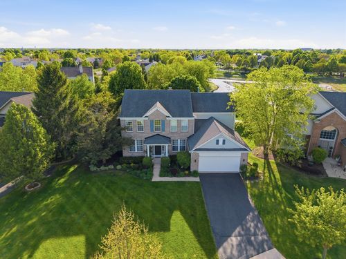 4740 Whitehall Ct, Algonquin, IL, 60102-6734 | Card Image