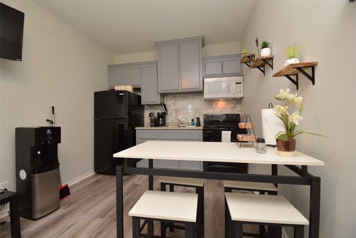 apt-3-7124 Avenue F, Houston, TX, 77011-3730 | Card Image