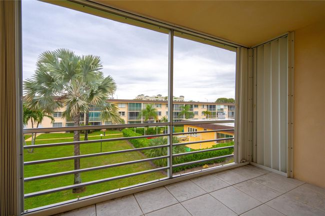 APT-344E - 4500 N Federal Hwy, Condo with 2 bedrooms, 2 bathrooms and null parking in Lighthouse Point FL | Image 13