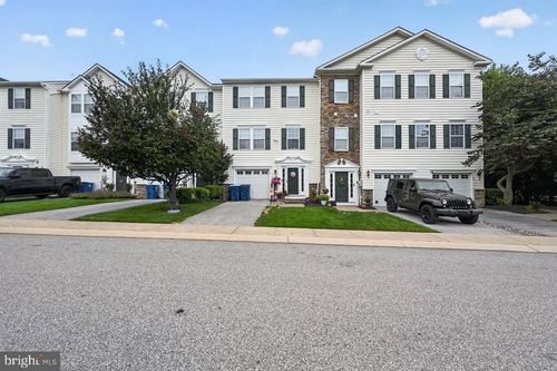 107-107 Larose Dr, COATESVILLE, PA, 19320-1627 | Card Image