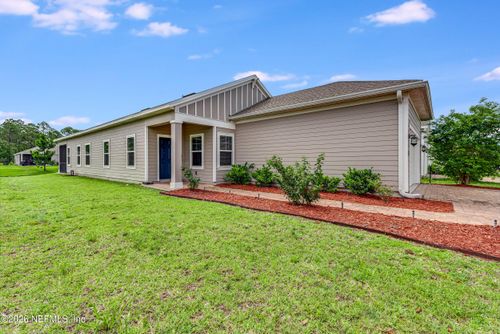 7361 Hilladale Creek Ln, Jacksonville, FL, 32222-4218 | Card Image