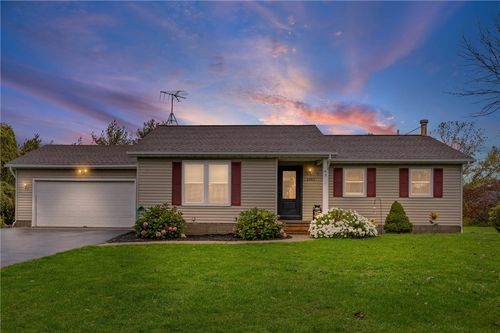 6383 Thwing Rd, Le Roy, NY, 14482-9132 | Card Image