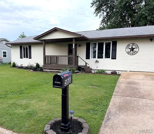 568 Lake Meadow Dr, Sullivan, MO, 63080-2304 | Card Image