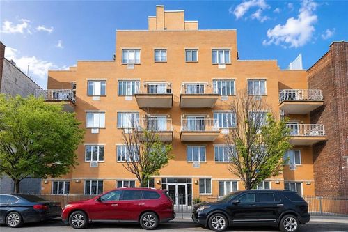 2d-1569 W 7th St, Brooklyn, NY, 11204-6527 | Card Image