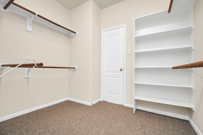 1604 Spring Glen Ln, House other with 3 bedrooms, 3 bathrooms and 2 parking in Pearland TX | Image 31