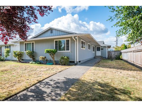 2661 Maple St, Longview, WA, 98632-3548 | Card Image