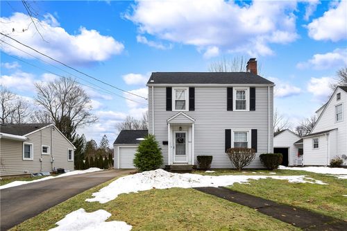509 Woodland Ave, Grove City, PA, 16127-1825 | Card Image