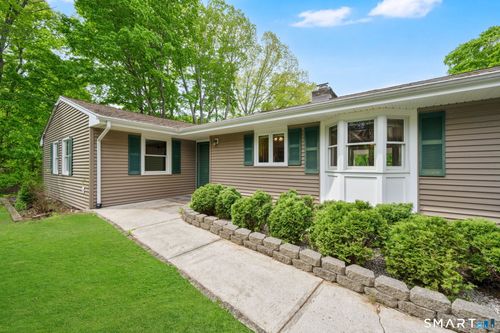12 Unity Dr, Trumbull, CT, 06611-4929 | Card Image
