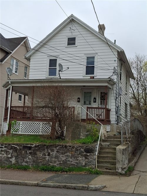 222 Grove Street, Woonsocket, RI, 02895 | Card Image