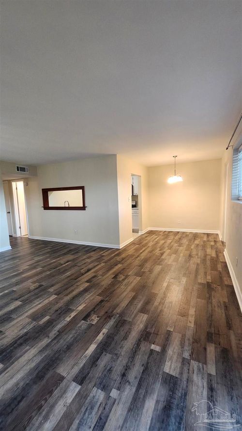 321-600 Scenic Hwy, Pensacola, FL, 32503-6733 | Card Image