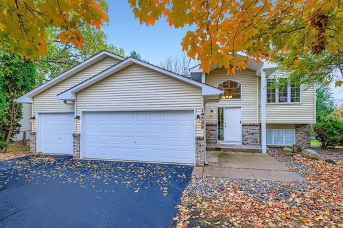 19289 Denver Ct Nw, Elk River, MN, 55330-4102 | Card Image