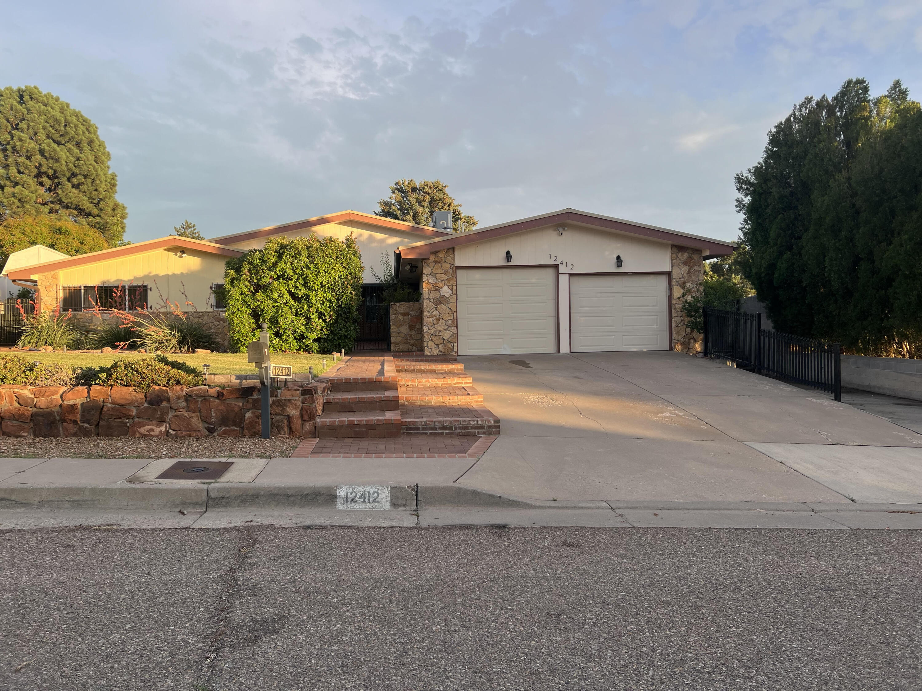 Chelwood Trl, Albuquerque, NM 87112