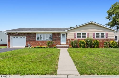 38 Parson Rd, Clifton, NJ, 07012-1505 | Card Image