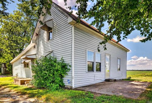 5508 S State Road 59, Clay City, IN, 47841-8026 | Card Image