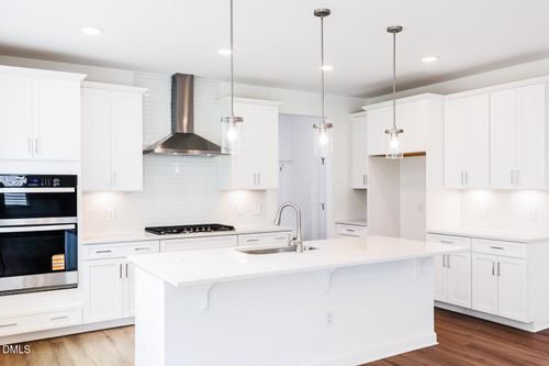 5112 Boylston Dr, Fuquay-Varina, NC, 27526-3432 | Card Image