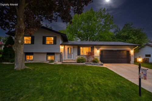 2718 Bristol Ct, Waukesha, WI, 53188-1339 | Card Image