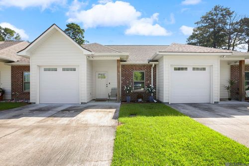 9900 Country Club Dr, Denham Springs, LA, 70726-7712 | Card Image