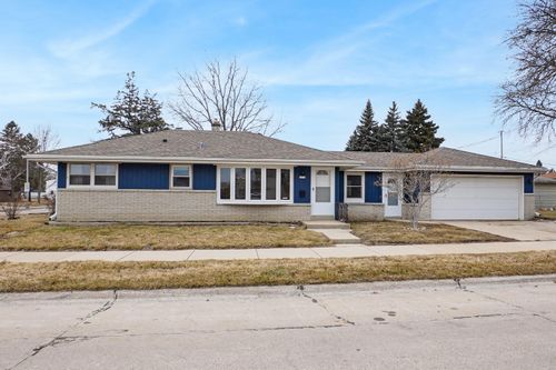5875 S Quality Ave, Cudahy, WI, 53110-2725 | Card Image
