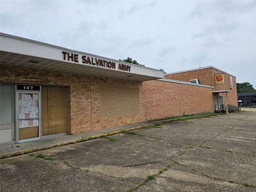 147 E Stoner Ave, Shreveport, LA, 71101-4211 | Card Image