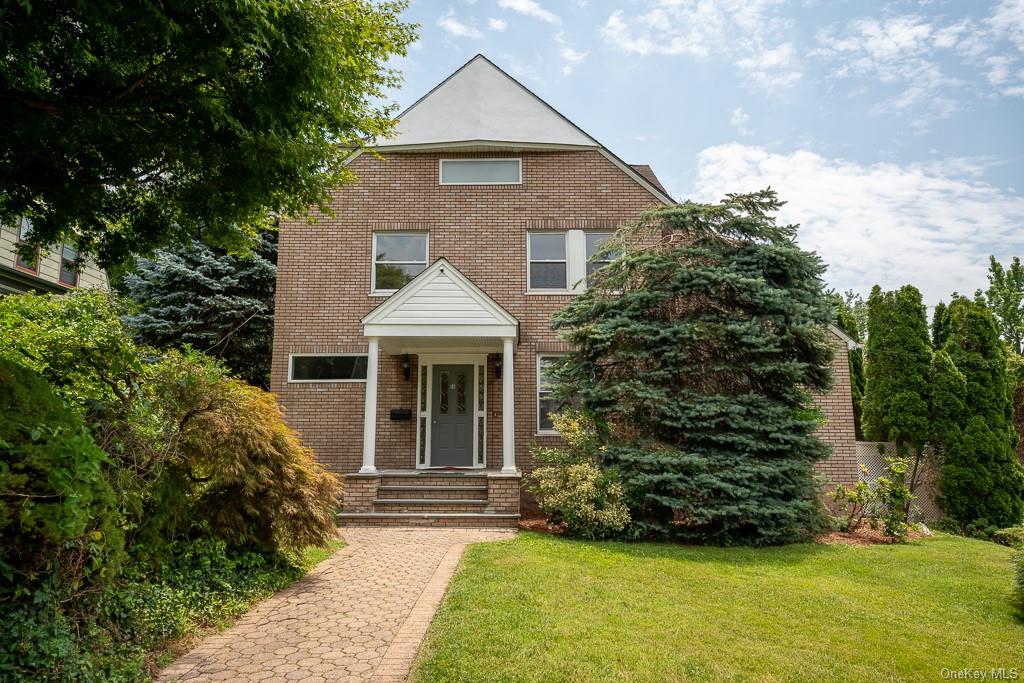 Poplar Pl, New Rochelle, NY 10805