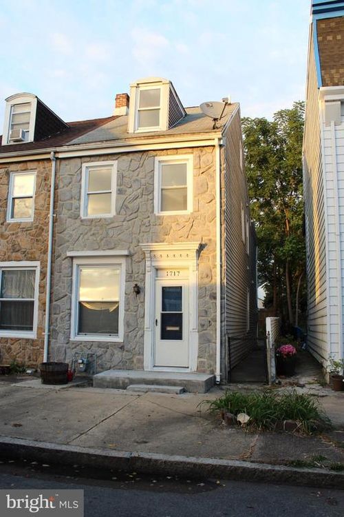 1717 N 5th St, HARRISBURG, PA, 17102-1614 | Card Image
