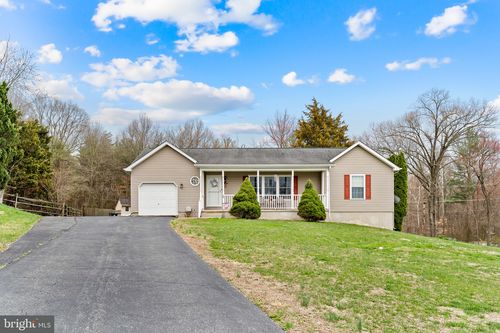 38 Allison Way, Elkton, MD, 21921-7024 | Card Image