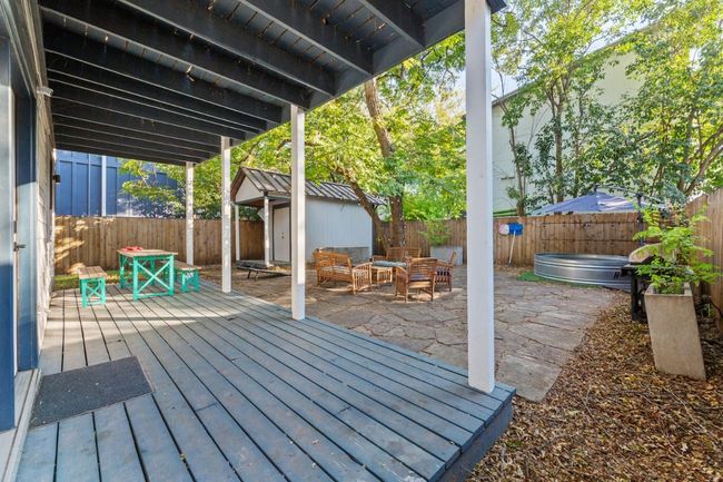 Backyard entertaining area | Image 18