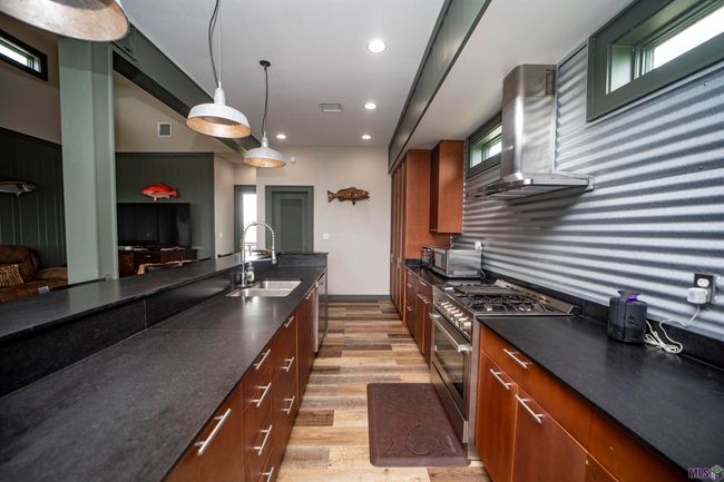 118 Hebert Ln, House other with 4 bedrooms, 3 bathrooms and 4 parking in Grand Isle LA | Image 17