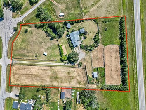 20031 496 Avenue E, Rural Foothills County, AB, T1V1N1 | Card Image