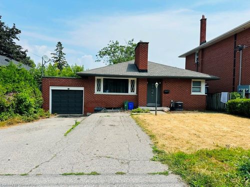 387 Mary St N, Oshawa, ON, L1G5C9 | Card Image