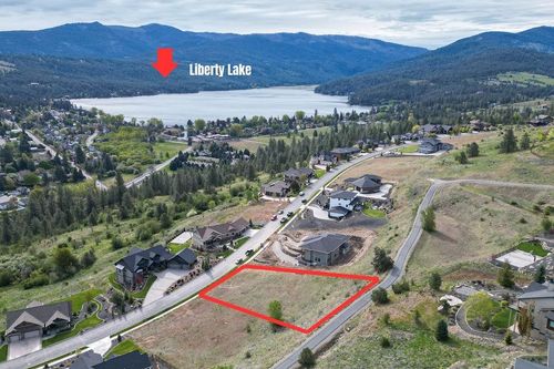 124 N Holiday Hills Dr, Liberty Lake, WA, 99019-5110 | Card Image