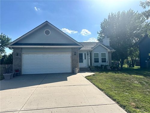 1756 Ray St, Liberty, MO, 64068-2687 | Card Image