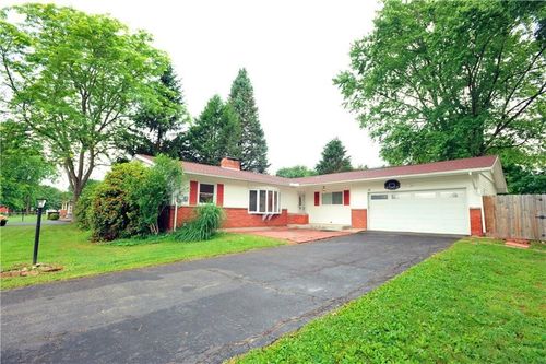 15 Greenvalley Dr, Big Flats, NY, 14814-7902 | Card Image