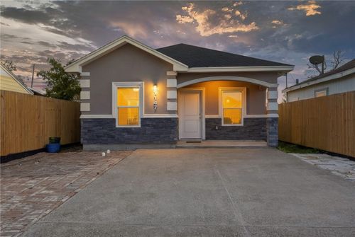 1147 Lolita St, Corpus Christi, TX, 78416-2321 | Card Image