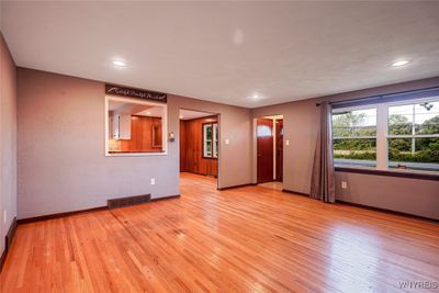 1011 Tonawanda Creek Road, House other with 3 bedrooms, 2 bathrooms and null parking in Amherst NY | Image 3