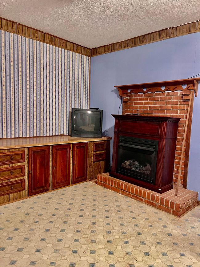 221 8 Th St Ne, House other with 3 bedrooms, 2 bathrooms and null parking in Red Bay AL | Image 4