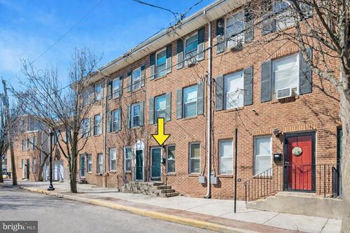 817 Kirkwood St, WILMINGTON, DE, 19801-4203 | Card Image