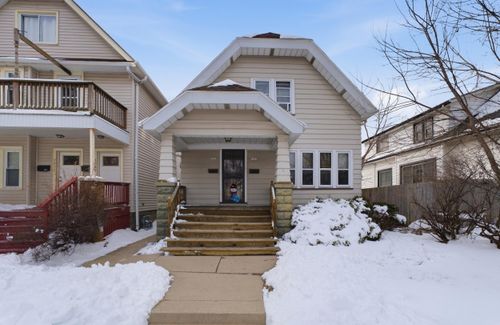 1565 S 57th St, WEST ALLIS, WI, 53214-5104 | Card Image