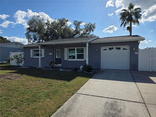 8630 Fox Hollow Dr, PORT RICHEY, FL, 34668-4273 | Card Image