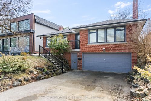 193 Rathburn Road, Etobicoke, ON, M9B2L5 | Card Image