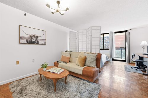 3l-551 Observer Highway, Hoboken, NJ, 07030 | Card Image