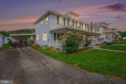 321 E Main St, THOMPSONTOWN, PA, 17094-8505 | Card Image