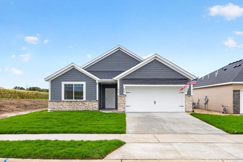 1804 Dale Pl Se, Pine Island, MN, 55963-2815 | Card Image
