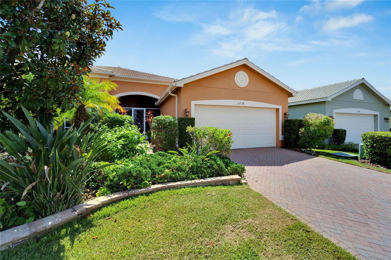 15738 Aurora Lake Circle, For Sale in Wimauma Zoocasa