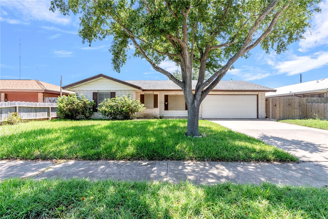 Spicewood Dr, Corpus Christi, TX 78412