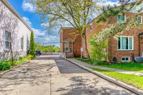 99 Martin St, Milton, ON, L9T2R3 | Card Image