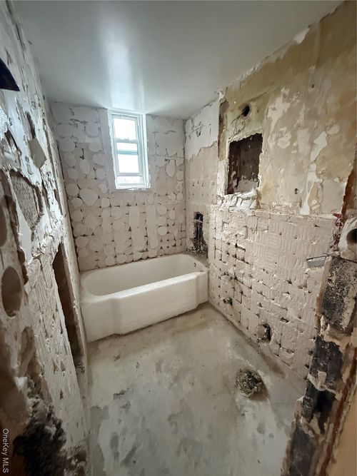 apt-4n-230 Pelham Rd, New Rochelle, NY, 10805-2545 | Card Image