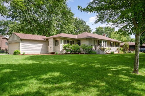 2850 Highridge Ter, Eagan, MN, 55121-1104 | Card Image